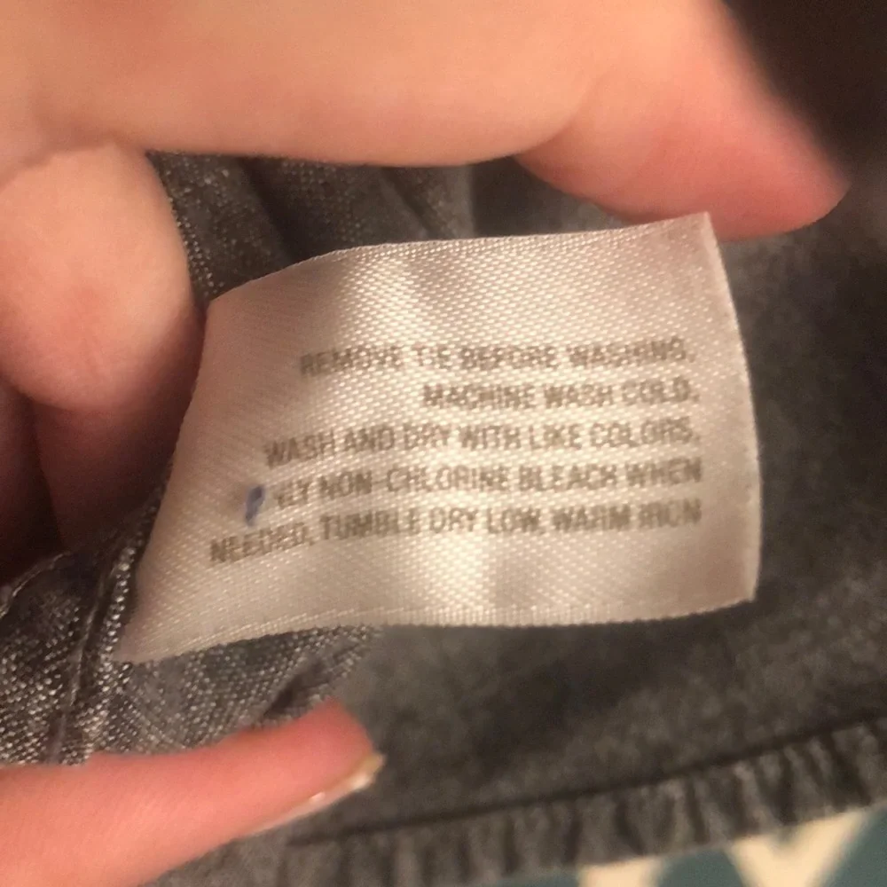 Old navy grey button down shirt